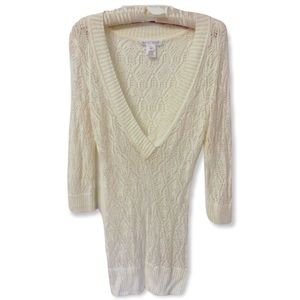 WHBM stretchy loose knit sparkley V neck pullover sweater